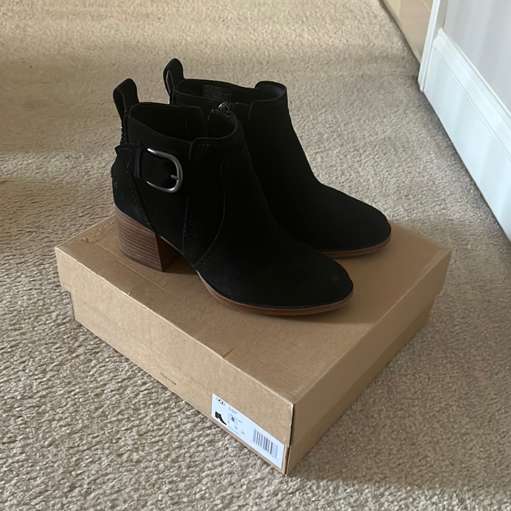 Ugg ankle booties with buckle, water resistant size 8